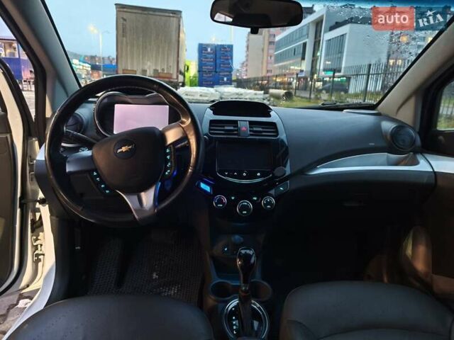 Белый Шевроле Спарк, объемом двигателя 0 л и пробегом 84 тыс. км за 6900 $, фото 18 на Automoto.ua