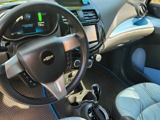 Шевроле Спарк 2016 в Одессе на Automoto.ua Белый Шевроле Спарк, объемом двигателя 0 л и пробегом 74 тыс. км за 7450 $, фото 11 на Automoto.ua