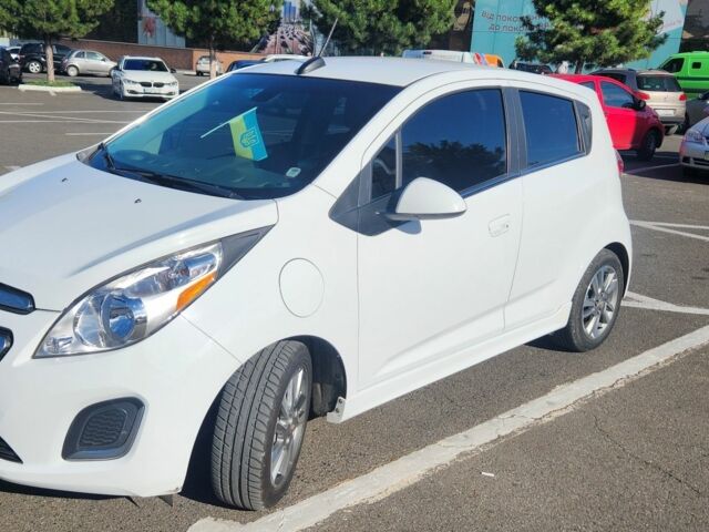 Шевроле Спарк 2016 в Одессе на Automoto.ua Белый Шевроле Спарк, объемом двигателя 0 л и пробегом 74 тыс. км за 7450 $, фото 2 на Automoto.ua