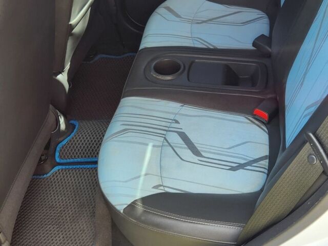 Шевроле Спарк 2016 в Одессе на Automoto.ua Белый Шевроле Спарк, объемом двигателя 0 л и пробегом 74 тыс. км за 7450 $, фото 12 на Automoto.ua