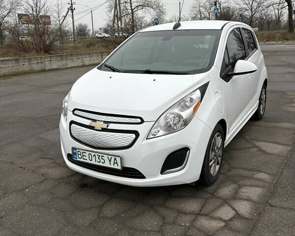 Білий Шевроле Спарк, об'ємом двигуна 0 л та пробігом 78 тис. км за 10000 $, фото 2 на Automoto.ua
