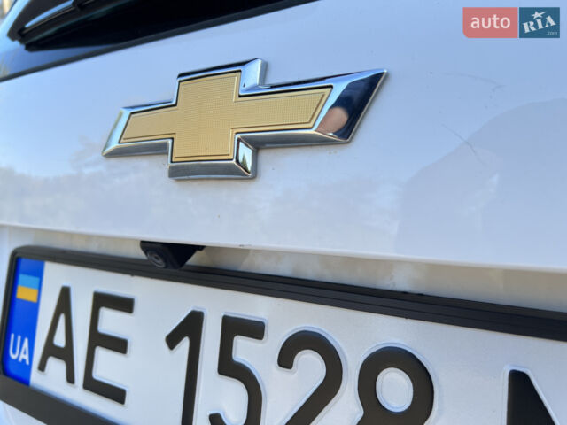 Білий Шевроле Спарк, об'ємом двигуна 1.4 л та пробігом 79 тис. км за 10700 $, фото 16 на Automoto.ua