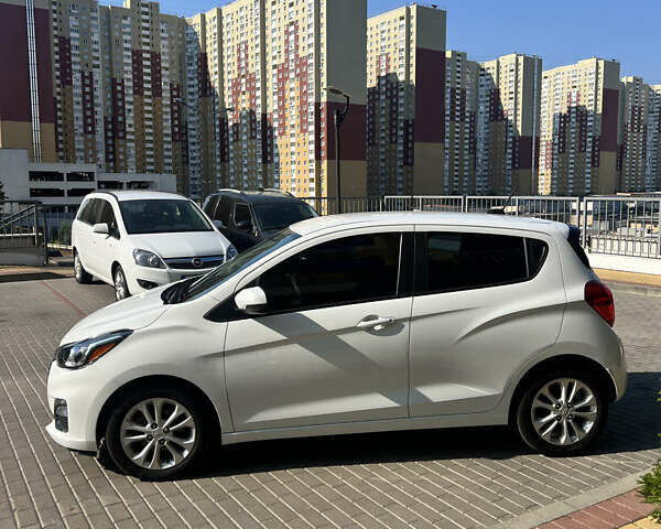 Білий Шевроле Спарк, об'ємом двигуна 1.4 л та пробігом 50 тис. км за 8500 $, фото 4 на Automoto.ua