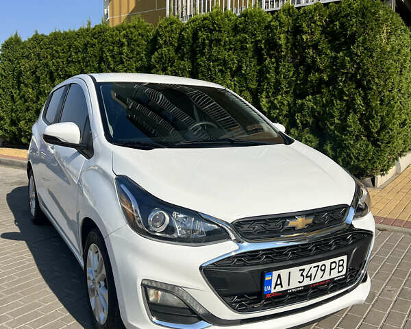 Білий Шевроле Спарк, об'ємом двигуна 1.4 л та пробігом 50 тис. км за 8500 $, фото 2 на Automoto.ua