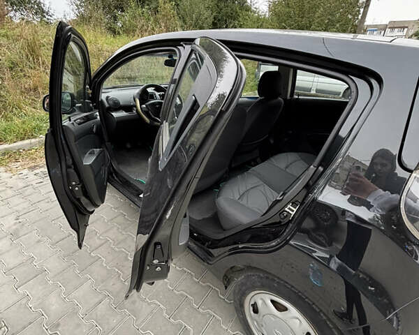 Черный Шевроле Спарк, объемом двигателя 1 л и пробегом 79 тыс. км за 4500 $, фото 14 на Automoto.ua