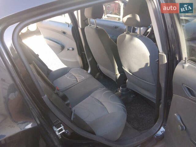 Чорний Шевроле Спарк, об'ємом двигуна 1 л та пробігом 155 тис. км за 5300 $, фото 9 на Automoto.ua
