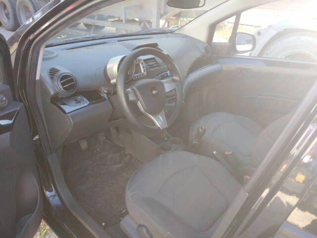 Черный Шевроле Спарк, объемом двигателя 1 л и пробегом 155 тыс. км за 4700 $, фото 6 на Automoto.ua