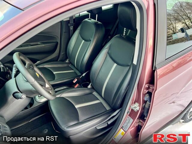 Фиолетовый Шевроле Спарк, объемом двигателя 1.4 л и пробегом 25 тыс. км за 10700 $, фото 7 на Automoto.ua