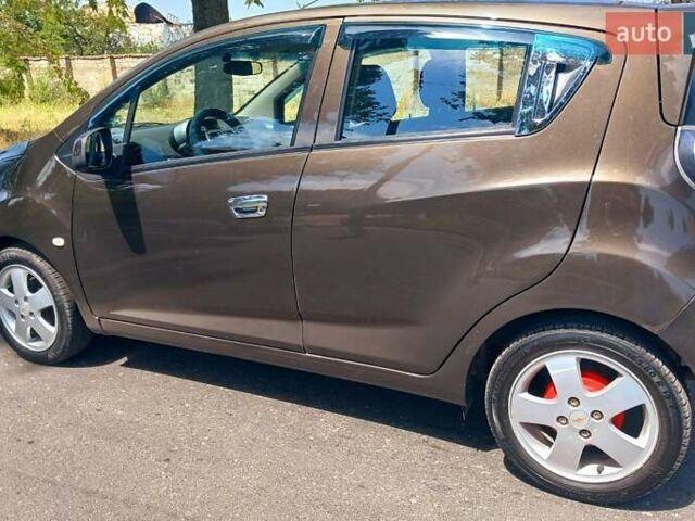 Коричневий Шевроле Спарк, об'ємом двигуна 1 л та пробігом 142 тис. км за 4600 $, фото 2 на Automoto.ua