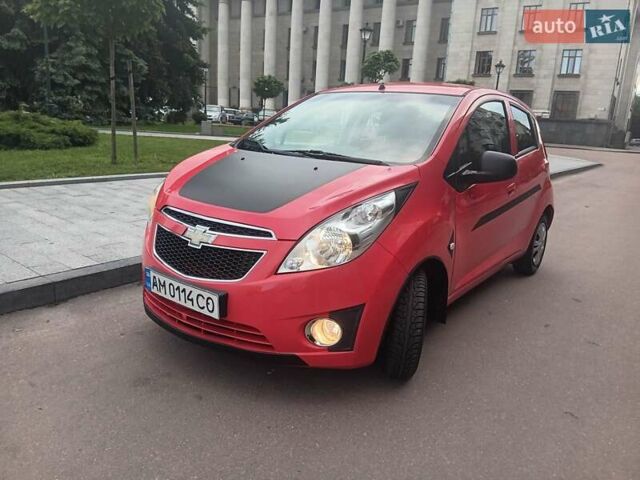 Красный Шевроле Спарк, объемом двигателя 1 л и пробегом 132 тыс. км за 3600 $, фото 2 на Automoto.ua
