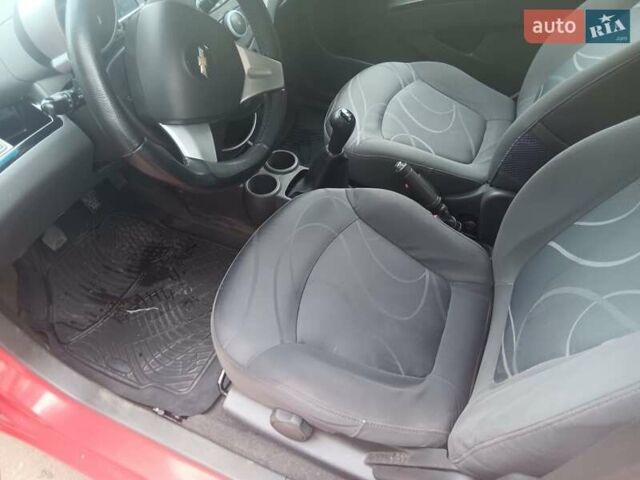 Красный Шевроле Спарк, объемом двигателя 1 л и пробегом 132 тыс. км за 3600 $, фото 14 на Automoto.ua