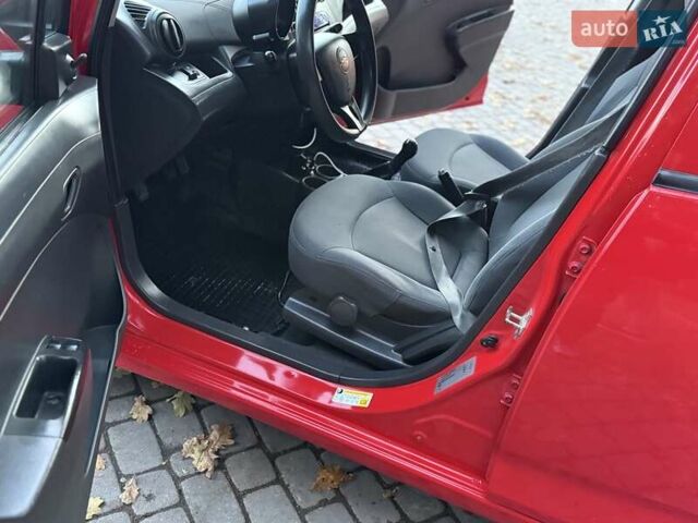 Красный Шевроле Спарк, объемом двигателя 1 л и пробегом 232 тыс. км за 3900 $, фото 36 на Automoto.ua