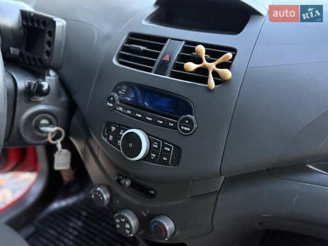 Червоний Шевроле Спарк, об'ємом двигуна 1 л та пробігом 232 тис. км за 2999 $, фото 42 на Automoto.ua