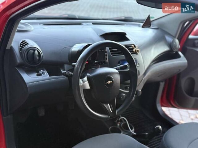 Красный Шевроле Спарк, объемом двигателя 1 л и пробегом 232 тыс. км за 3900 $, фото 35 на Automoto.ua