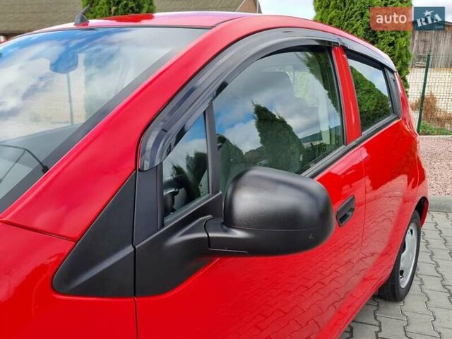 Червоний Шевроле Спарк, об'ємом двигуна 1 л та пробігом 178 тис. км за 4599 $, фото 3 на Automoto.ua