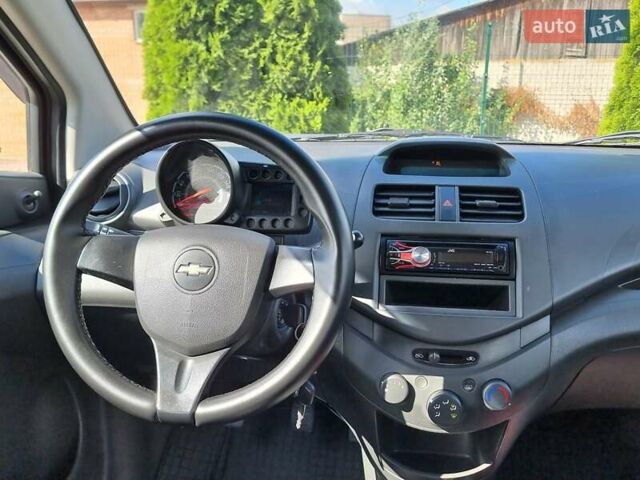 Красный Шевроле Спарк, объемом двигателя 1 л и пробегом 178 тыс. км за 4599 $, фото 47 на Automoto.ua