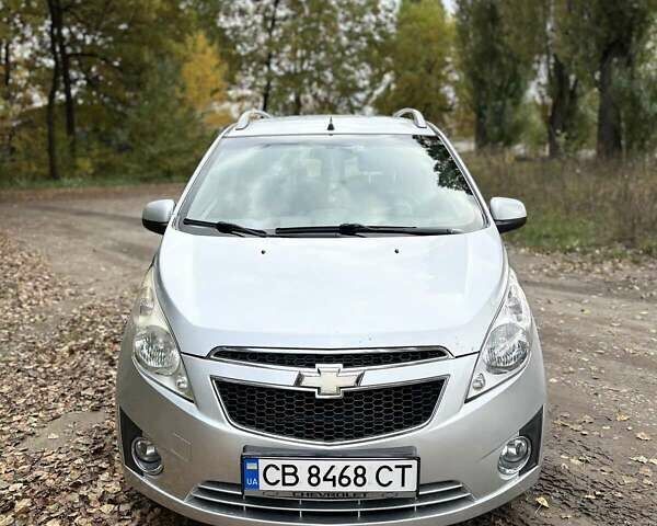 Серый Шевроле Спарк, объемом двигателя 1 л и пробегом 142 тыс. км за 3800 $, фото 1 на Automoto.ua