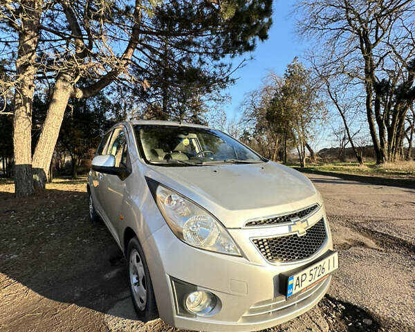 Сірий Шевроле Спарк, об'ємом двигуна 1 л та пробігом 102 тис. км за 4950 $, фото 5 на Automoto.ua