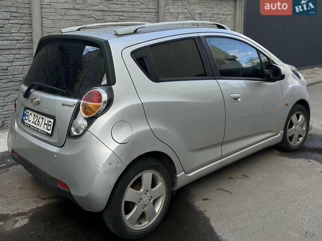 Серый Шевроле Спарк, объемом двигателя 1.21 л и пробегом 200 тыс. км за 4505 $, фото 2 на Automoto.ua