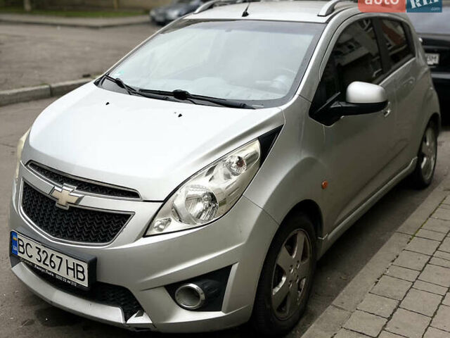 Серый Шевроле Спарк, объемом двигателя 1.21 л и пробегом 200 тыс. км за 4505 $, фото 3 на Automoto.ua