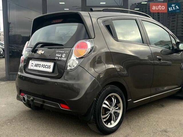 Сірий Шевроле Спарк, об'ємом двигуна 1.21 л та пробігом 93 тис. км за 6790 $, фото 5 на Automoto.ua