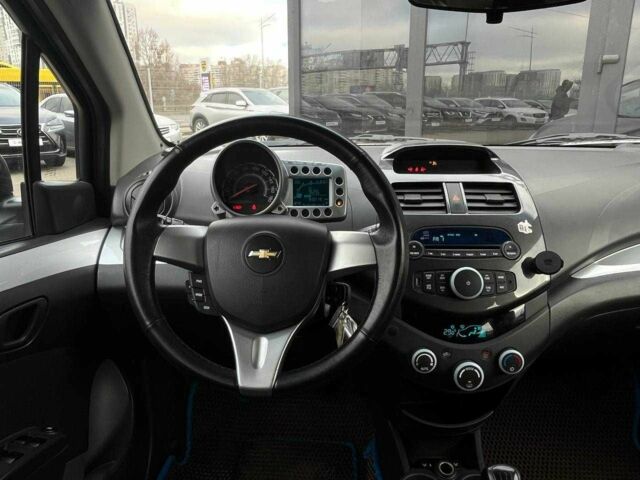 Серый Шевроле Спарк, объемом двигателя 1.2 л и пробегом 93 тыс. км за 5990 $, фото 13 на Automoto.ua