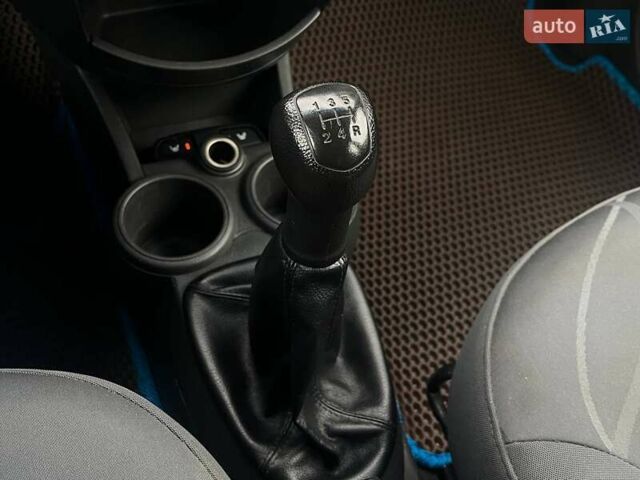 Сірий Шевроле Спарк, об'ємом двигуна 1.21 л та пробігом 93 тис. км за 6790 $, фото 26 на Automoto.ua