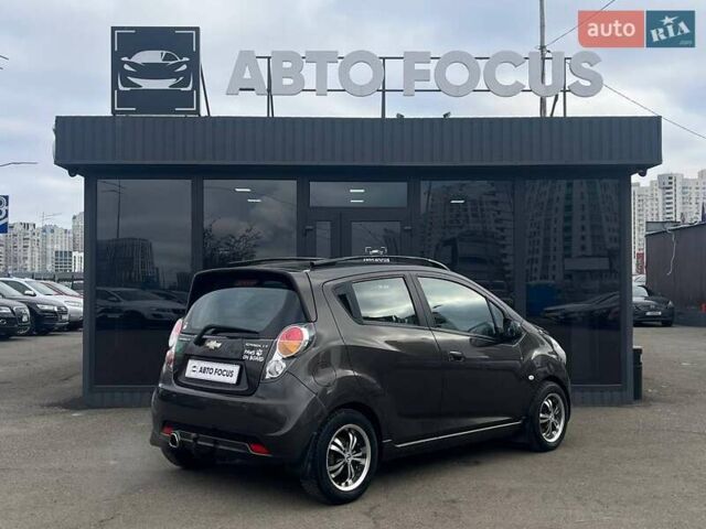 Сірий Шевроле Спарк, об'ємом двигуна 1.21 л та пробігом 93 тис. км за 6790 $, фото 4 на Automoto.ua
