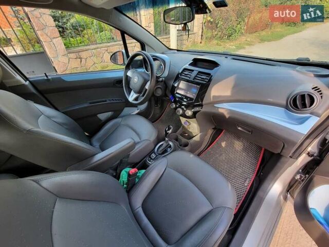 Сірий Шевроле Спарк, об'ємом двигуна 0 л та пробігом 37 тис. км за 8100 $, фото 15 на Automoto.ua