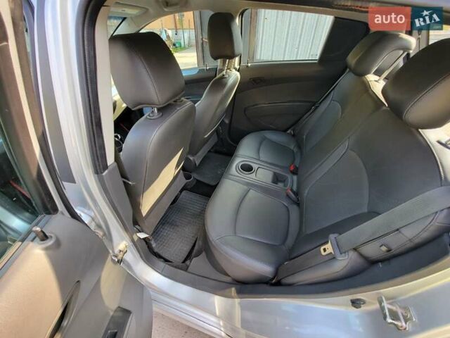 Сірий Шевроле Спарк, об'ємом двигуна 0 л та пробігом 37 тис. км за 8100 $, фото 21 на Automoto.ua