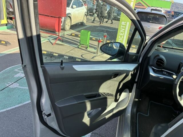 Серый Шевроле Спарк, объемом двигателя 0 л и пробегом 3 тыс. км за 6647 $, фото 12 на Automoto.ua