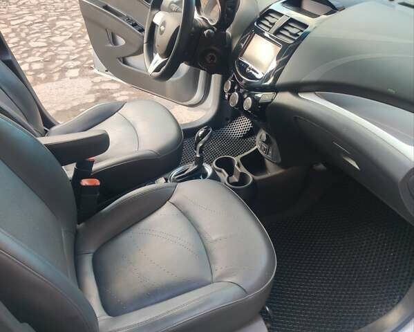 Серый Шевроле Спарк, объемом двигателя 0 л и пробегом 123 тыс. км за 6900 $, фото 6 на Automoto.ua