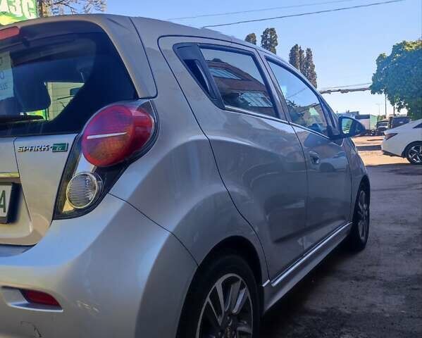 Серый Шевроле Спарк, объемом двигателя 0 л и пробегом 123 тыс. км за 6900 $, фото 13 на Automoto.ua