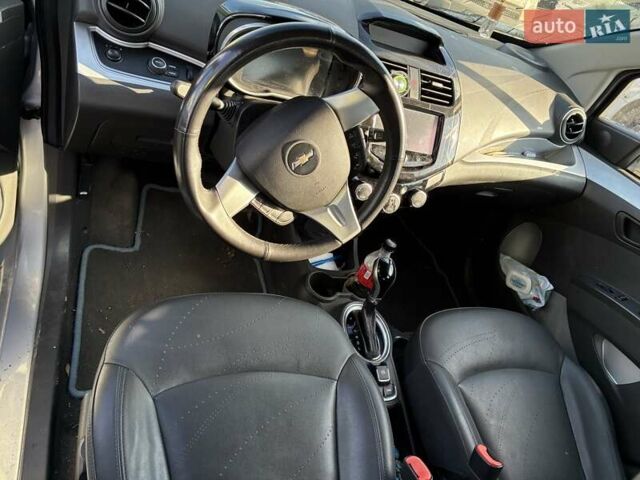 Сірий Шевроле Спарк, об'ємом двигуна 0 л та пробігом 66 тис. км за 6631 $, фото 13 на Automoto.ua