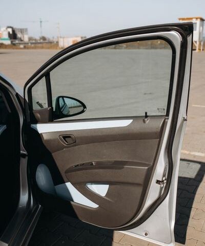 Серый Шевроле Спарк, объемом двигателя 0 л и пробегом 120 тыс. км за 6999 $, фото 7 на Automoto.ua