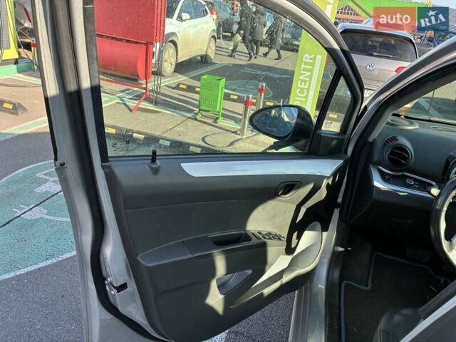 Сірий Шевроле Спарк, об'ємом двигуна 0 л та пробігом 66 тис. км за 6631 $, фото 11 на Automoto.ua