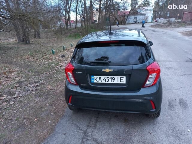 Серый Шевроле Спарк, объемом двигателя 1.4 л и пробегом 75 тыс. км за 8950 $, фото 3 на Automoto.ua