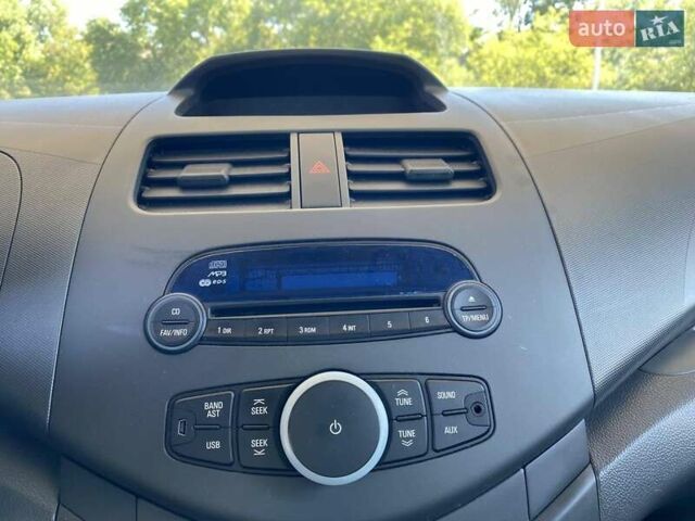 Синий Шевроле Спарк, объемом двигателя 1 л и пробегом 234 тыс. км за 4500 $, фото 25 на Automoto.ua