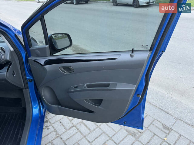 Синій Шевроле Спарк, об'ємом двигуна 1 л та пробігом 162 тис. км за 4500 $, фото 15 на Automoto.ua