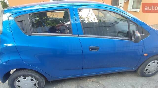 Синий Шевроле Спарк, объемом двигателя 1 л и пробегом 173 тыс. км за 3650 $, фото 8 на Automoto.ua