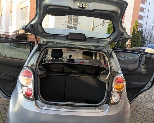 Синий Шевроле Спарк, объемом двигателя 1 л и пробегом 150 тыс. км за 4000 $, фото 10 на Automoto.ua