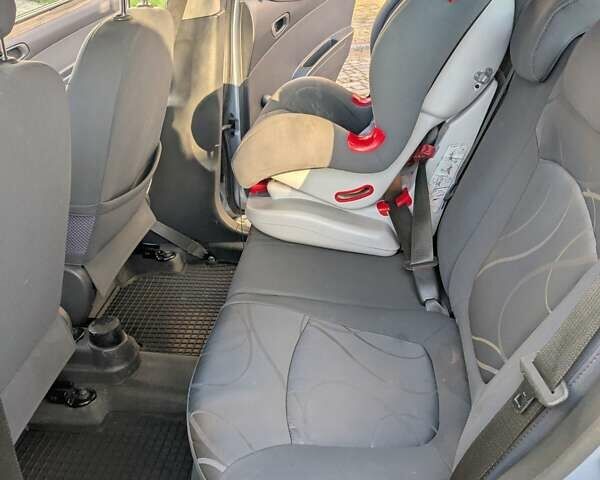 Синий Шевроле Спарк, объемом двигателя 1 л и пробегом 150 тыс. км за 4000 $, фото 9 на Automoto.ua