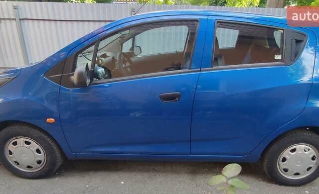 Синий Шевроле Спарк, объемом двигателя 1 л и пробегом 173 тыс. км за 3650 $, фото 10 на Automoto.ua
