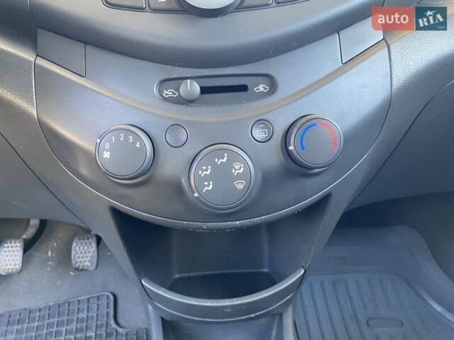 Синий Шевроле Спарк, объемом двигателя 1 л и пробегом 234 тыс. км за 4500 $, фото 24 на Automoto.ua