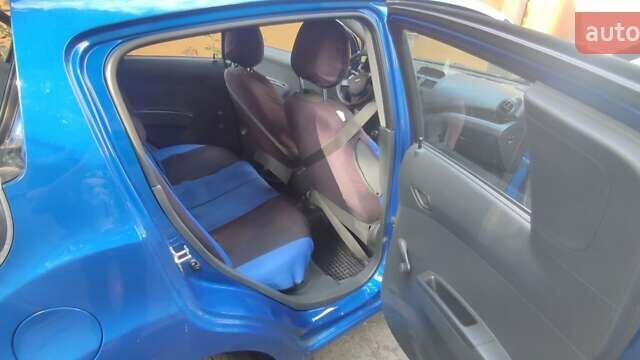 Синий Шевроле Спарк, объемом двигателя 1 л и пробегом 173 тыс. км за 3650 $, фото 2 на Automoto.ua