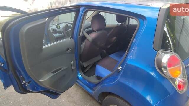 Синий Шевроле Спарк, объемом двигателя 1 л и пробегом 173 тыс. км за 3650 $, фото 5 на Automoto.ua
