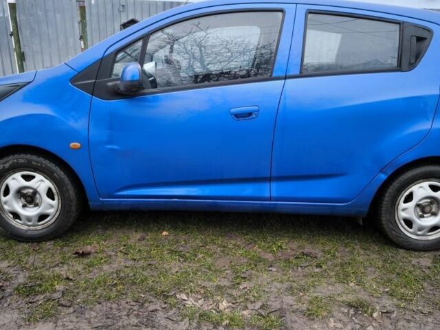 Синій Шевроле Спарк, об'ємом двигуна 1 л та пробігом 206 тис. км за 5200 $, фото 1 на Automoto.ua