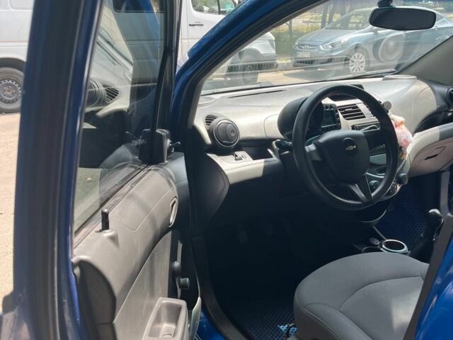 Синій Шевроле Спарк, об'ємом двигуна 1 л та пробігом 130 тис. км за 4312 $, фото 3 на Automoto.ua