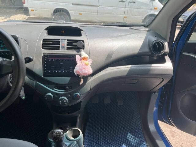 Синій Шевроле Спарк, об'ємом двигуна 1 л та пробігом 130 тис. км за 4312 $, фото 11 на Automoto.ua