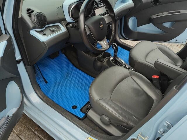 Синий Шевроле Спарк, объемом двигателя 0 л и пробегом 120 тыс. км за 6000 $, фото 4 на Automoto.ua